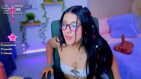 nathi_medusa online show from November 11, 2025, 12:32 am