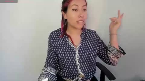 Natalia online show from August 3, 2026, 6:55 pm