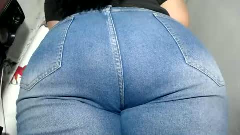 natalia online show from June 30, 2026, 1:06 am