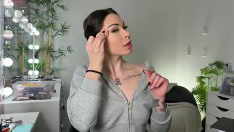 NATTY FIERROS online show from April 6, 2026, 6:47 am