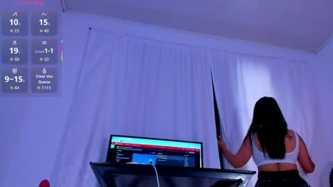 Sophia online show from March 28, 2026, 10:42 pm