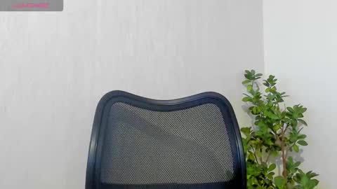 peach online show from September 14, 2025, 2:38 pm