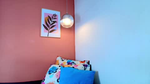 Gwen  online show from January 14, 2025, 3:47 pm