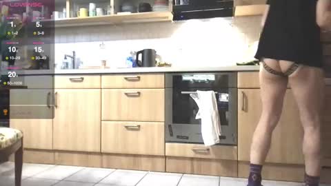 Snapshot of nature_x chatting on March 12, 2025, 5:07 pm Nature online show from March 12, 2025, 5:07 pm