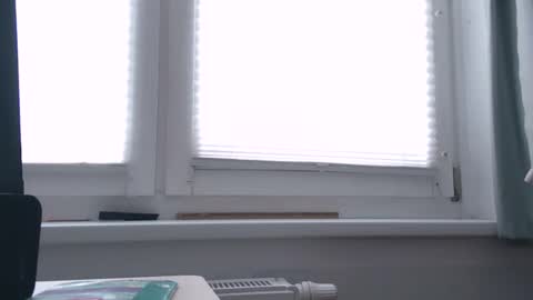 naturista25 online show from October 12, 2025, 8:24 am