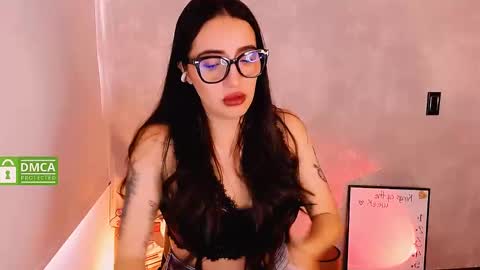 Natalia  Valeria online show from December 7, 2024, 2:13 pm