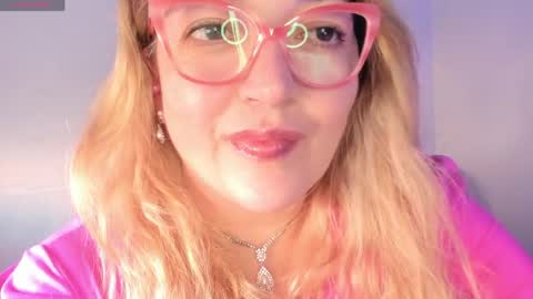 Nataly online show from April 6, 2026, 5:47 pm