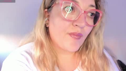 Nataly online show from April 19, 2026, 6:10 pm