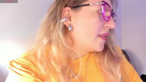 Nataly online show from April 20, 2026, 5:37 pm