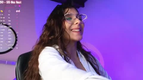 Naty Saenz online show from December 31, 2024, 12:46 pm