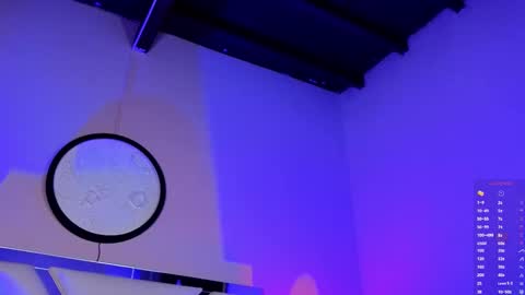 Naty Saenz online show from December 22, 2025, 9:50 am