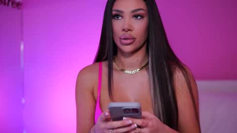 Naty online show from February 20, 2025, 4:28 am