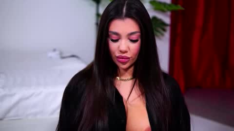 Naty online show from October 5, 2025, 9:18 am