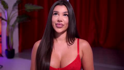 Naty online show from February 10, 2026, 7:40 pm