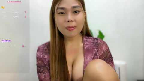 Shuvee Keiko Half Japanese  Half Pinay online show from February 12, 2026, 5:52 pm