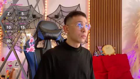 Christopher  Chris online show from October 7, 2025, 11:51 am