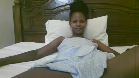 Snapshot of naughty_babe000 chatting on December 19, 2025, 7:26 am alisha online show from December 19, 2025, 7:26 am