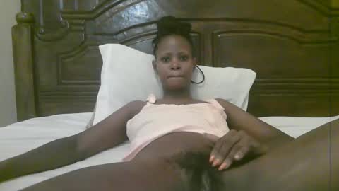 Snapshot of naughty_babe000 chatting on January 16, 2026, 7:45 am alisha online show from January 16, 2026, 7:45 am