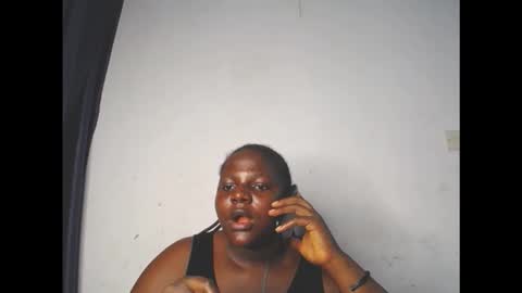 Amara online show from November 1, 2025, 8:49 am