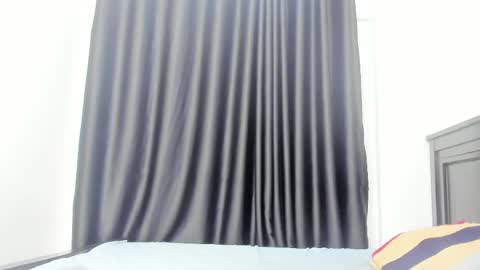 naughty_dreamss online show from April 21, 2026, 7:50 pm