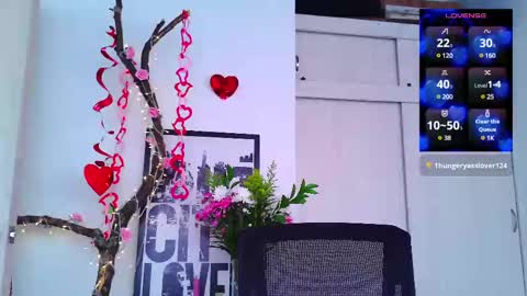 Em  please help me reach 100 thumbs up 3 online show from February 14, 2025, 6:08 pm