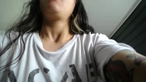 Kitten online show from December 18, 2025, 10:43 am