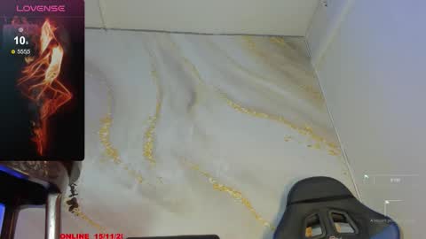 lizeth  online show from November 16, 2025, 1:06 pm