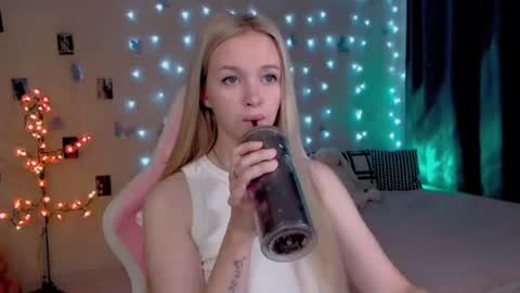 Snapshot of naughty_mablee chatting on July 25, 2026, 2:20 am Mable online show from July 25, 2026, 2:20 am