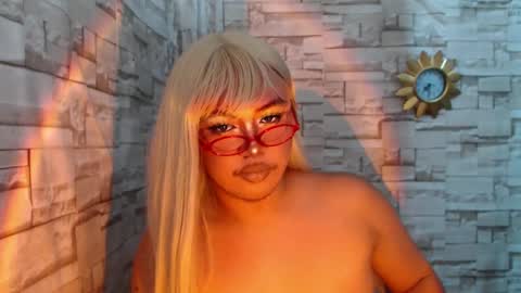 naughty_ursula21xxx online show from January 28, 2025, 12:00 pm