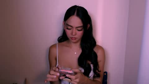 Snapshot of naughtyaurora69 chatting on April 17, 2026, 8:17 am NaughtyAurora online show from April 17, 2026, 8:17 am