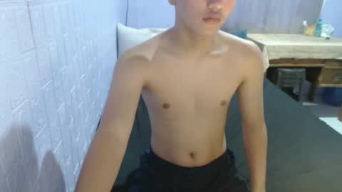 naughtyboytoni online show from December 1, 2025, 12:59 am