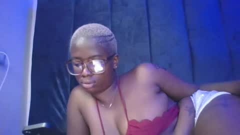 Snapshot of naughtychloee chatting on June 19, 2026, 11:58 am naughtychloee online show from June 19, 2026, 11:58 am