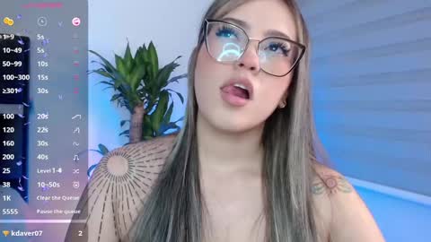 LANAindependent model online show from December 13, 2024, 5:16 am