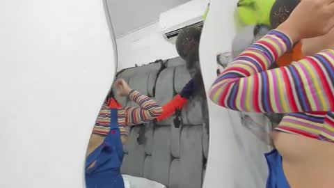 naughtyfusion_os online show from November 1, 2025, 12:40 pm