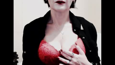 Jenny online show from April 20, 2026, 1:41 am