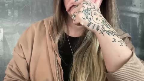 naughtylilkittten online show from February 25, 2026, 5:55 pm