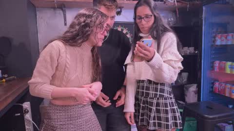 ANDREA STEPH  MIKE online show from December 9, 2024, 8:12 pm