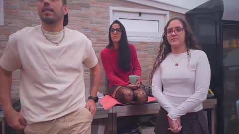 ANDREA STEPH  MIKE online show from November 6, 2025, 9:54 am