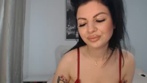 NaughtyMom online show from December 6, 2024, 9:54 am