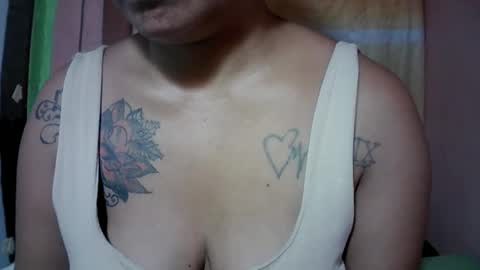 naughtymom_33 online show from October 31, 2025, 7:42 am