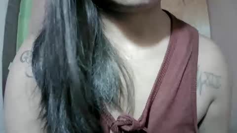 naughtymom_33 online show from November 5, 2025, 9:15 pm