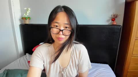Snapshot of naughtynerdygirl chatting on June 24, 2026, 12:59 pm Gigi Chu online show from June 24, 2026, 12:59 pm