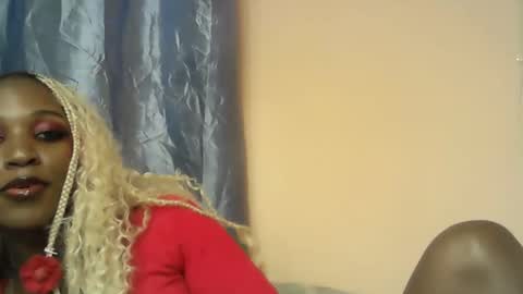 naughtynovaaa online show from September 12, 2025, 12:05 pm