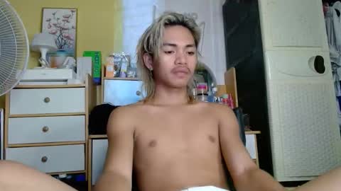 naughtyperfectasian4u online show from April 15, 2026, 11:06 am