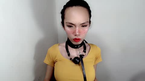 naughtypetiteangel online show from October 14, 2025, 10:43 pm