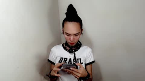 naughtypetiteangel online show from November 6, 2025, 11:48 pm