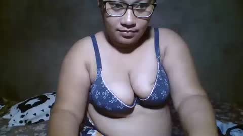 Snapshot of naughtypinay08 chatting on March 9, 2026, 6:06 am juls online show from March 9, 2026, 6:06 am