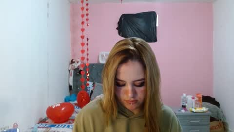 naughtyplayass online show from February 26, 2025, 12:36 pm