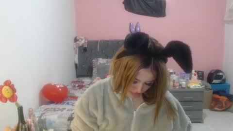 naughtyplayass online show from March 12, 2025, 4:35 pm