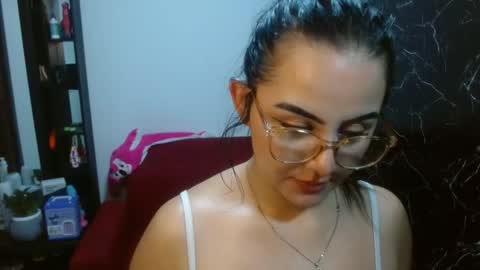 Snapshot of naughtyplayass chatting on June 5, 2026, 6:52 am naughtyplayass online show from June 5, 2026, 6:52 am